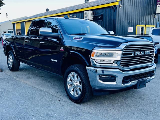 2020 Ram 3500 Laramie Crew Cab 4x4 8' Box