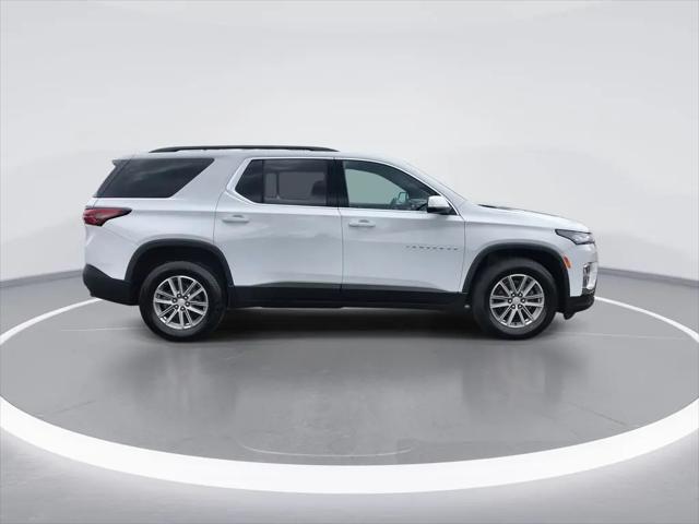 2023 Chevrolet Traverse AWD LT Cloth