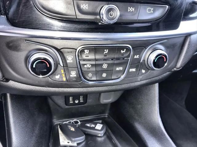 2023 Chevrolet Traverse AWD LT Cloth