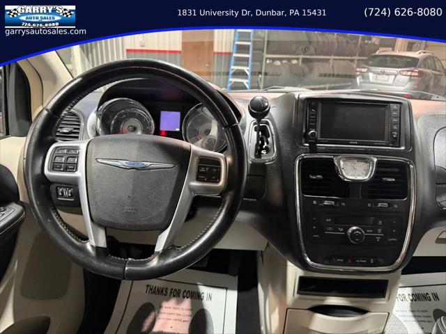 2014 Chrysler Town & Country Touring
