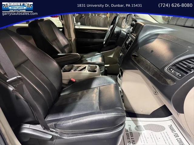2014 Chrysler Town & Country Touring