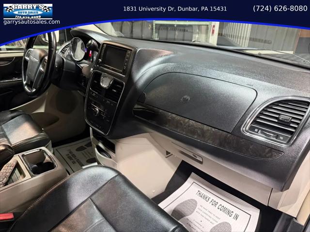 2014 Chrysler Town & Country Touring