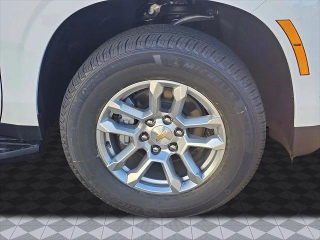 2026 Chevrolet Suburban LS, 4WD