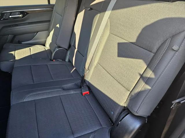 2026 Chevrolet Suburban LS, 4WD