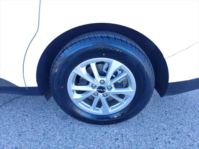 2024 Kia Carnival MPV LX Seat Package