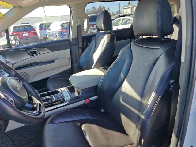 2024 Kia Carnival MPV LX Seat Package