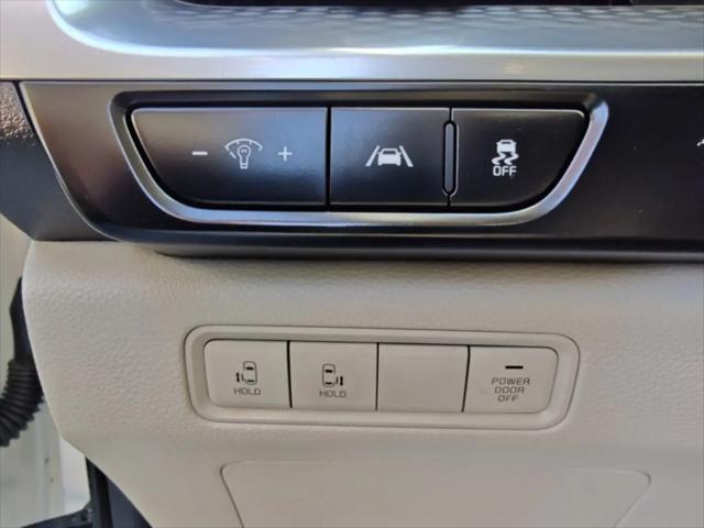 2024 Kia Carnival MPV LX Seat Package