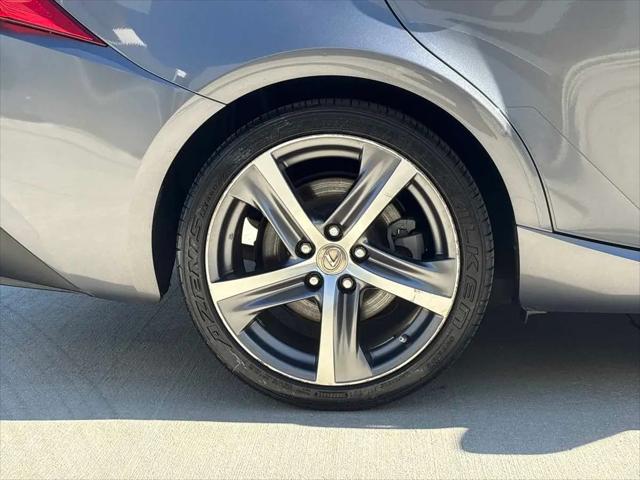 2017 Lexus IS 200t IS Turbo
