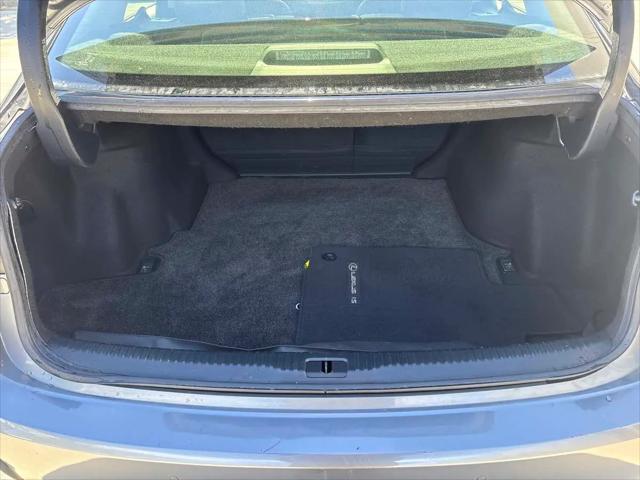 2017 Lexus IS 200t IS Turbo