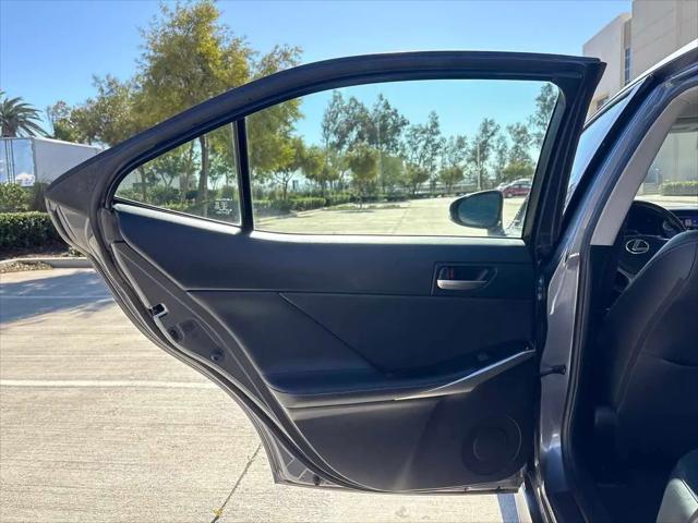 2017 Lexus IS 200t IS Turbo