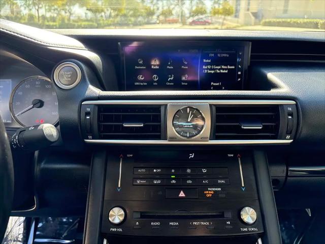 2017 Lexus IS 200t IS Turbo