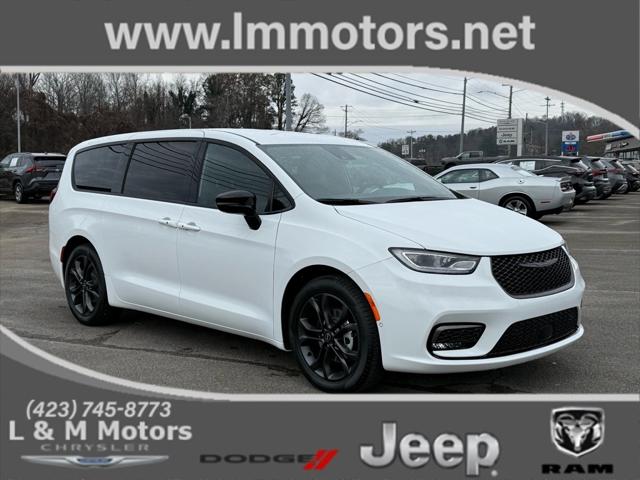 2026 Chrysler Pacifica Select 2026 Chrysler Pacifica Select