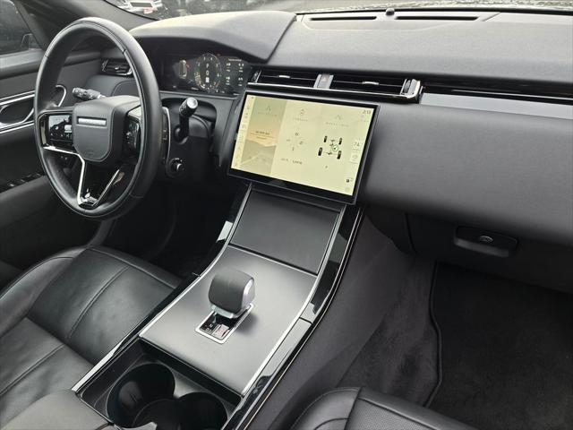 2025 Land Rover Range Rover Velar P250 Dynamic SE