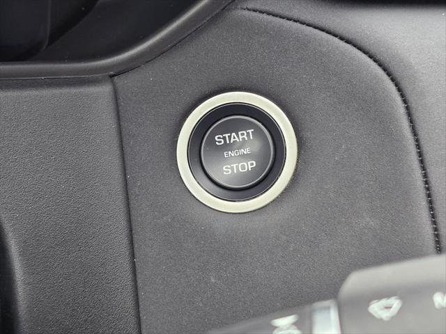 2025 Land Rover Range Rover Velar P250 Dynamic SE