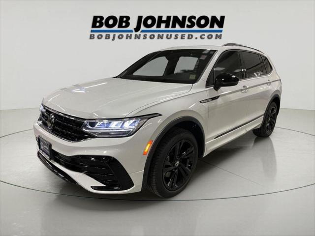 2024 Volkswagen Tiguan 2.0T SE R-Line Black