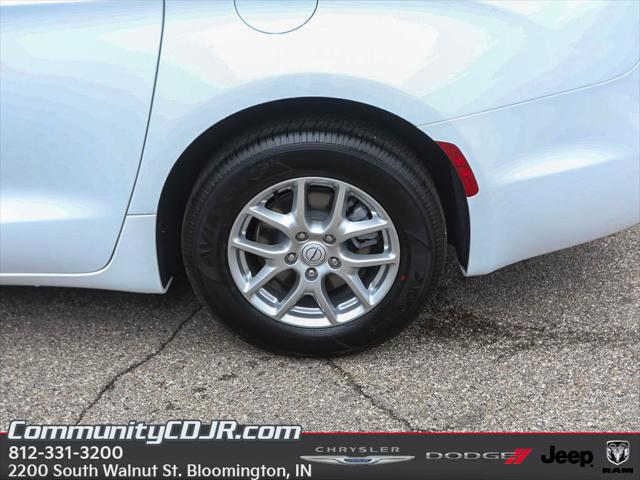 2026 Chrysler Voyager VOYAGER LX