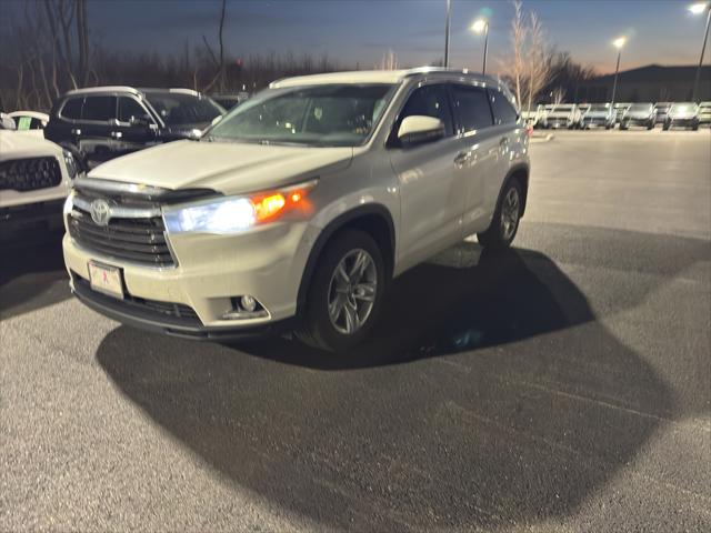 2016 Toyota Highlander Limited V6