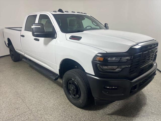 2026 RAM Ram 2500 RAM 2500 TRADESMAN CREW CAB 4X4 8 BOX