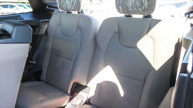 2026 Volvo XC90 Plus, B6 AWD Gas (mild hybrid), Gasoline, Bright, 7 Seats