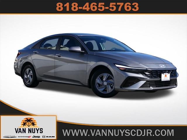 2024 Hyundai Elantra SE