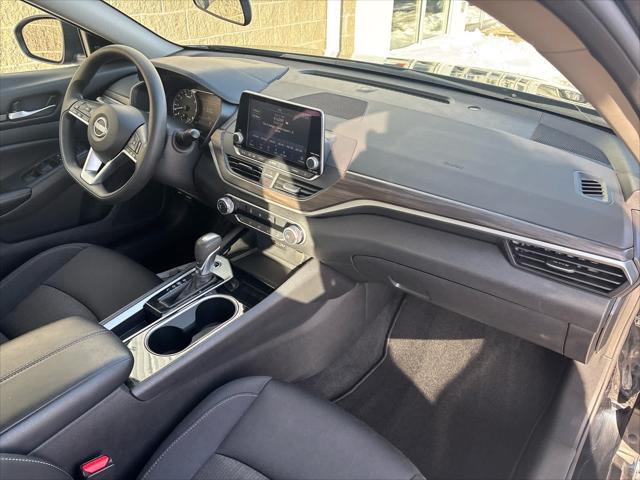 Used 2024 Nissan Altima For Sale in Wilmington, OH