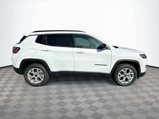 2026 Jeep Compass COMPASS LATITUDE 4X4