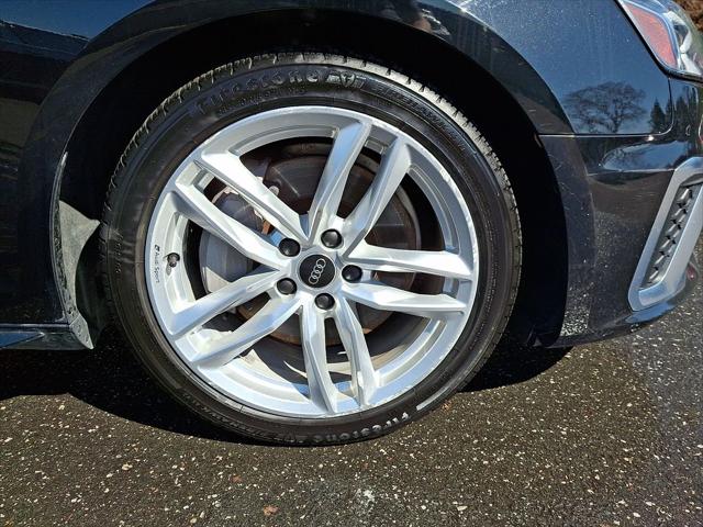 2023 Audi A4 Premium Plus 45 TFSI S line quattro S tronic