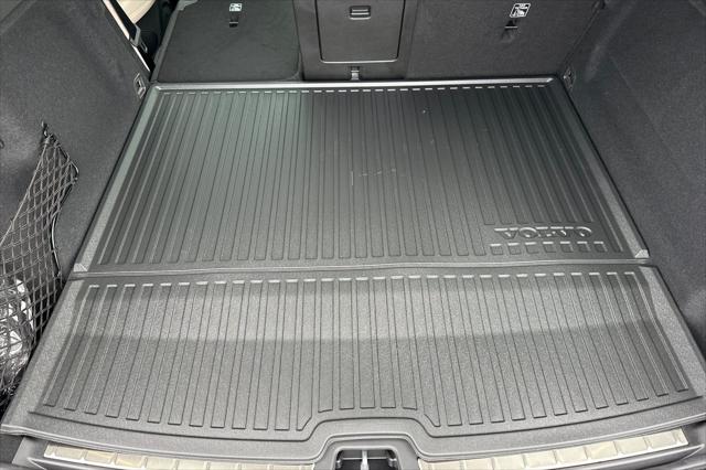 2026 Volvo XC60 Plug-In Hybrid Plus, T8 AWD Electric/Gasoline, Dark
