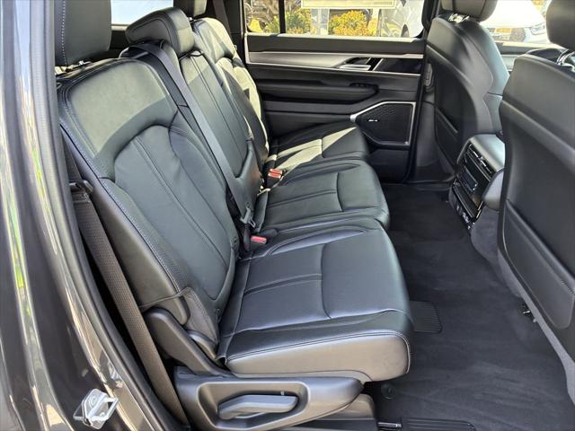 2026 Jeep Grand Wagoneer Limited Altitude 4x4