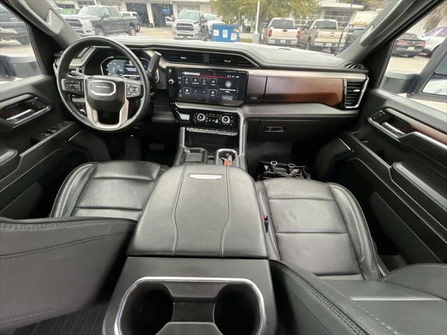 2024 GMC Sierra 2500HD 4WD Crew Cab Standard Bed Denali