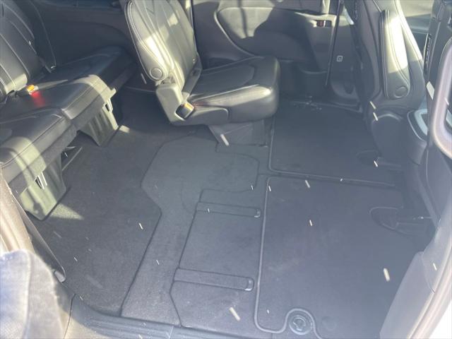 2026 Chrysler Pacifica Select AWD
