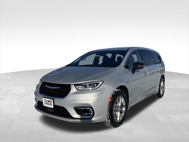 2026 Chrysler Pacifica Select AWD