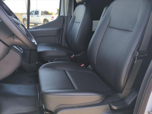 2026 Ford Transit Cargo Van T-250 148 Med Rf 9150 GVWR RWD