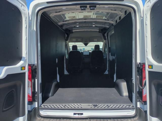 2026 Ford Transit Cargo Van T-250 148 Med Rf 9150 GVWR RWD