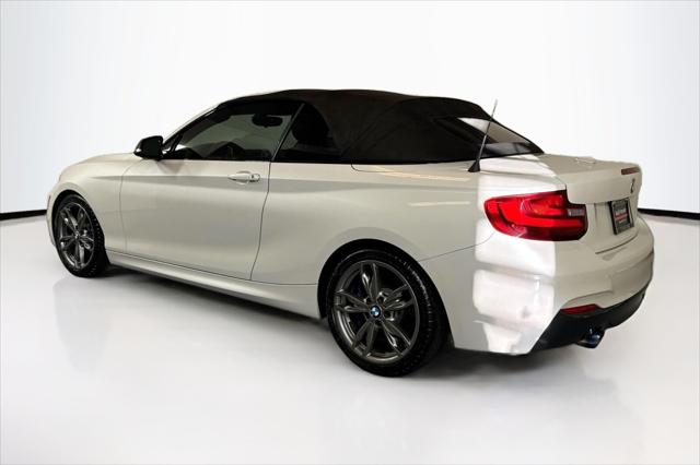 2016 BMW M2 M235i