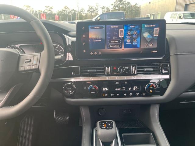 2026 Nissan Pathfinder SV
