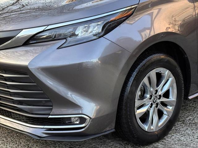 2024 Toyota Sienna XLE [7]