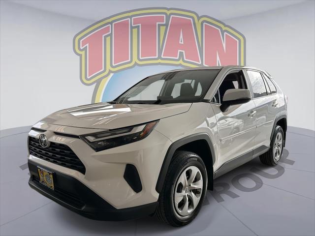 2023 Toyota RAV4 LE [4]