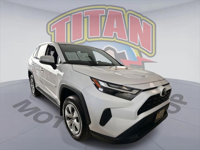 2023 Toyota RAV4 LE [3]