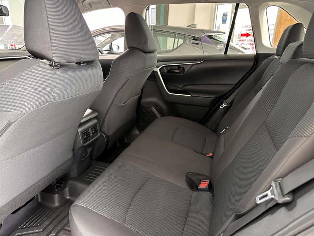 2023 Toyota RAV4 LE [11]
