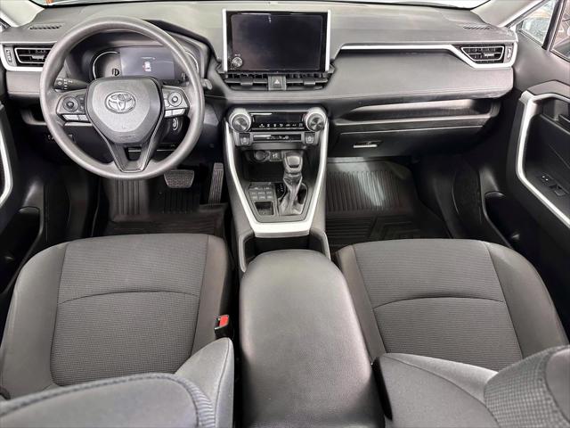 2023 Toyota RAV4 LE [12]