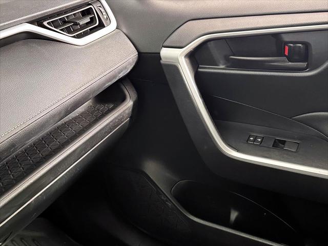 2023 Toyota RAV4 LE [20]