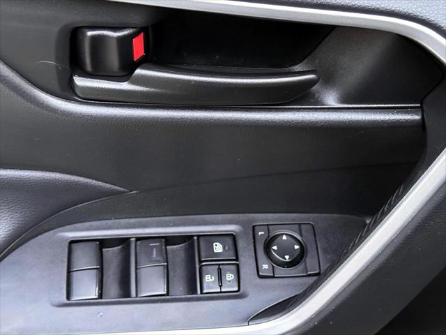 2023 Toyota RAV4 LE [9]