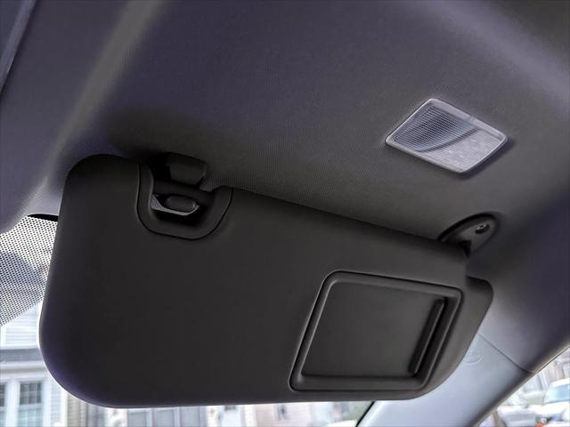 2023 Toyota RAV4 LE [24]