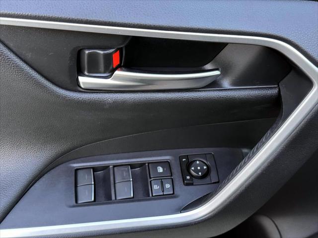 2023 Toyota RAV4 Prime XSE [12]