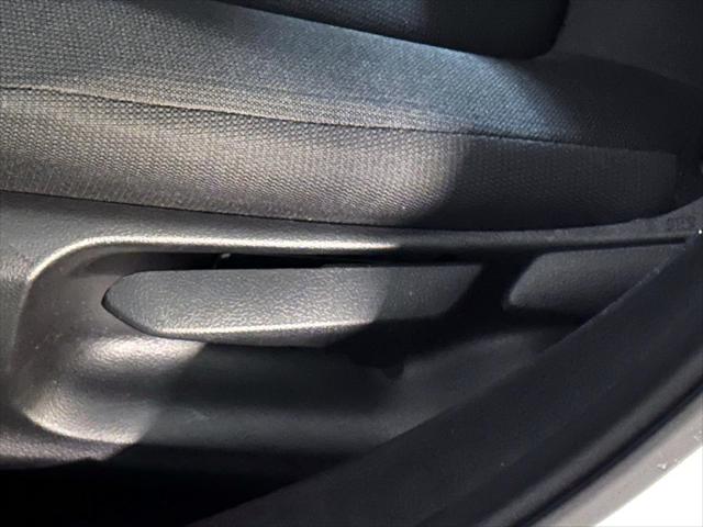 2021 Toyota Corolla LE [11]