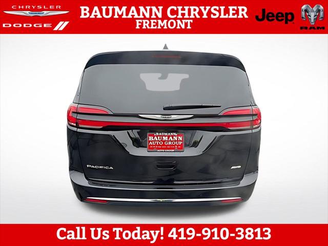 2026 Chrysler Pacifica Select AWD