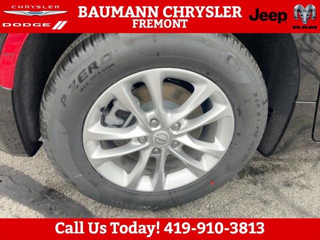 2026 Chrysler Pacifica Select AWD
