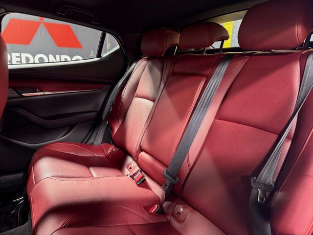 2019 Mazda Mazda3 Premium Package