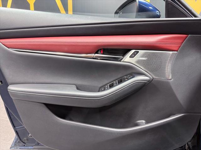 2019 Mazda Mazda3 Premium Package